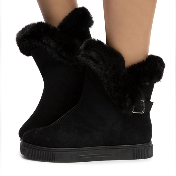BAMBOO Fur Side Cut Bootie, Black faux suede in 7.5 - Picture 8 of 8